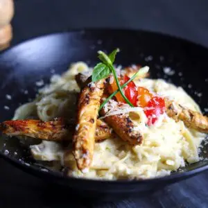 Fettuccine Alfredo Pasta